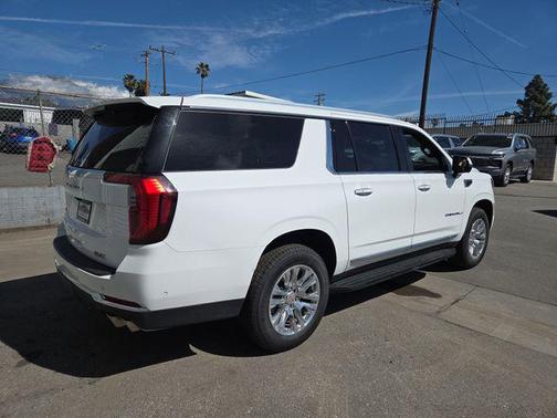 2025 GMC Yukon XL Denali