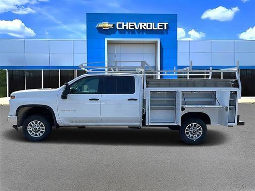 Summit White 2026 Chevrolet Silverado 2500 WT