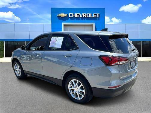 Sterling Gray Metallic 2024 Chevrolet Equinox LS