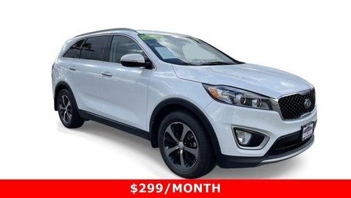 Photo 2 of 32 of 2017 Kia Sorento EX