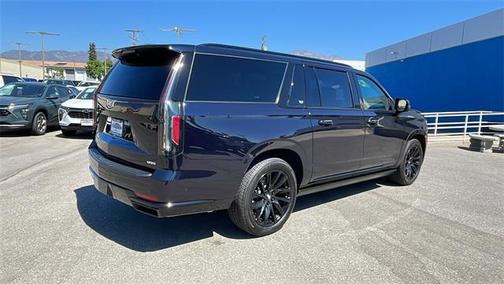2023 Cadillac Escalade ESV Sport Platinum