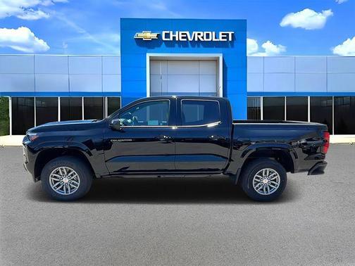 Black 2026 Chevrolet Colorado LT