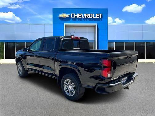 Black 2026 Chevrolet Colorado LT