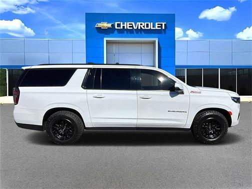 2022 Chevrolet Suburban 4WD Z71