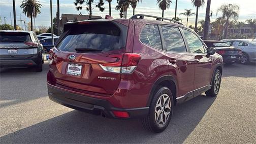 2022 Subaru Forester Premium