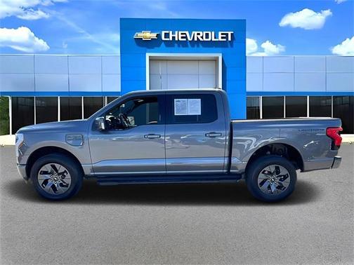 2022 Ford F-150 Lightning LARIAT