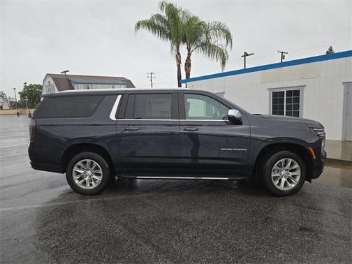 2025 Chevrolet Suburban Premier