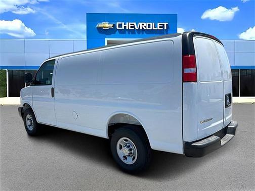 2025 Chevrolet Express 2500 RWD 2500 Regular Wheelbase WT