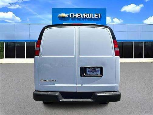 2025 Chevrolet Express 2500 RWD 2500 Regular Wheelbase WT