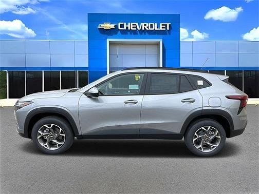 Sterling Gray Metallic 2026 Chevrolet Trax LT