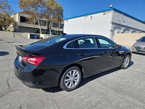 2022 Chevrolet Malibu FWD LT