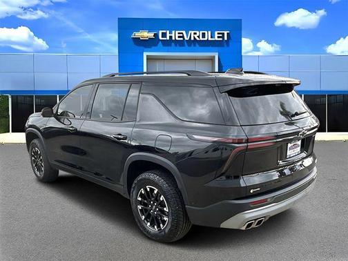 Mosaic Black Metallic 2025 Chevrolet Traverse AWD Z71
