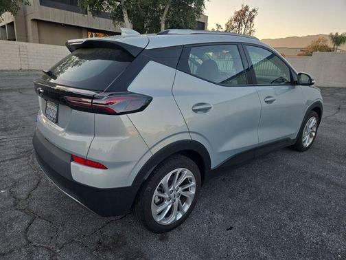 Silver Flare Metallic 2023 Chevrolet Bolt EUV FWD LT