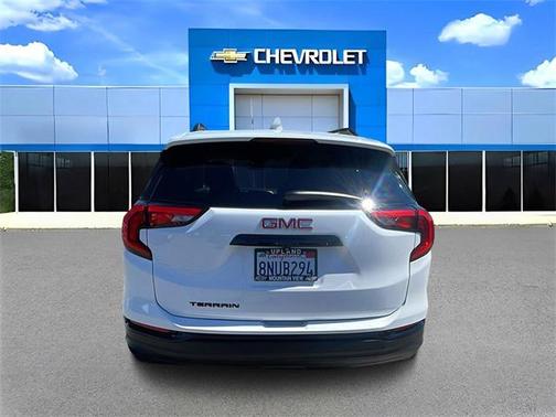2020 GMC Terrain SLT