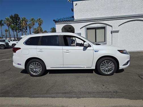 2019 Mitsubishi Outlander PHEV GT