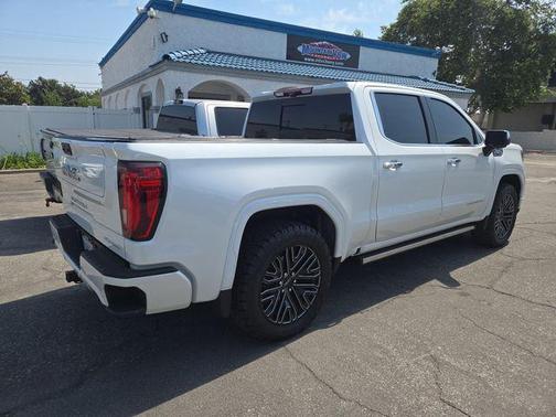 White Frost Tricoat 2022 GMC Sierra 1500 Denali Ultimate