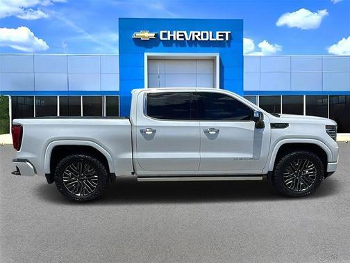 White Frost Tricoat 2022 GMC Sierra 1500 Denali Ultimate
