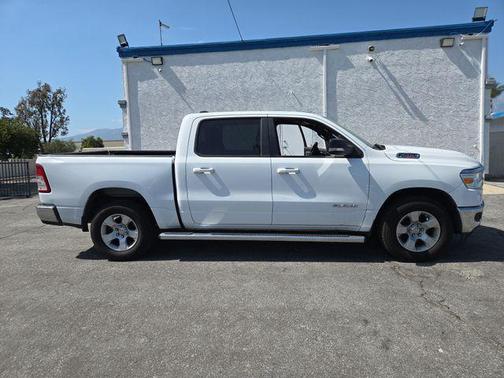 Bright White Clearcoat 2022 RAM 1500 Big Horn/Lone Star