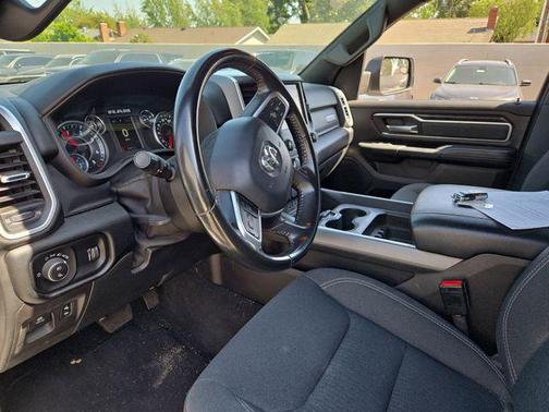 Bright White Clearcoat 2022 RAM 1500 Big Horn/Lone Star