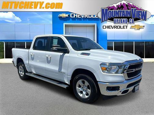 Bright White Clearcoat 2022 RAM 1500 Big Horn/Lone Star