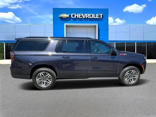 Ash 2025 Chevrolet Suburban 4WD Z71