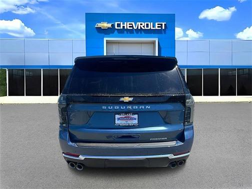2025 Chevrolet Suburban Premier