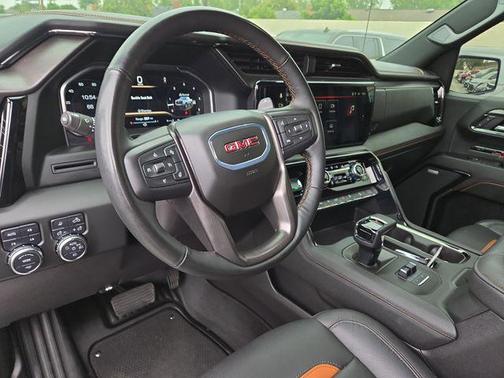 Summit White 2024 GMC Sierra 1500 AT4