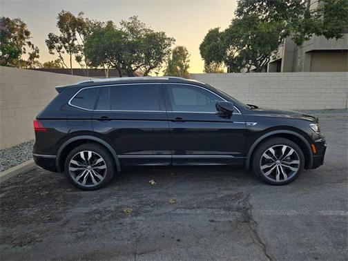2020 Volkswagen Tiguan 2.0T SEL R-Line 4MOTION
