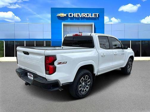 Summit White 2025 Chevrolet Colorado Z71