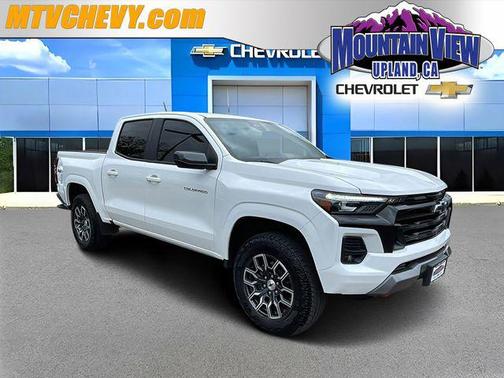Summit White 2025 Chevrolet Colorado Z71