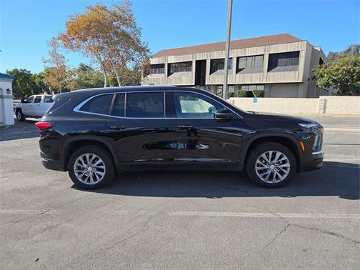 2025 Buick Enclave Preferred FWD