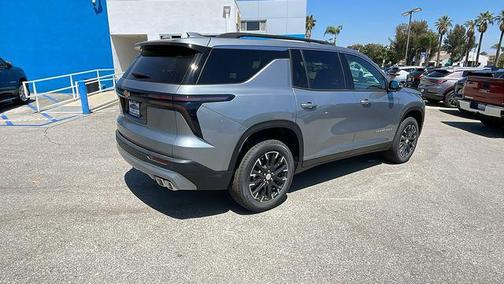 Sterling Gray Metallic 2026 Chevrolet Traverse LT