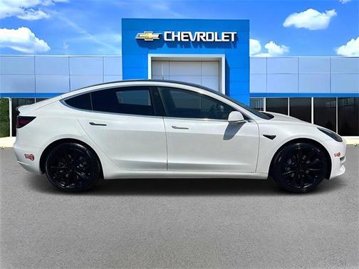2020 Tesla Model 3 Standard Range Plus