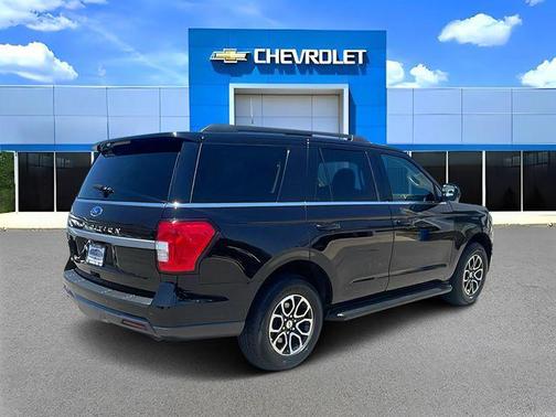 Black Metallic 2024 Ford Expedition XLT