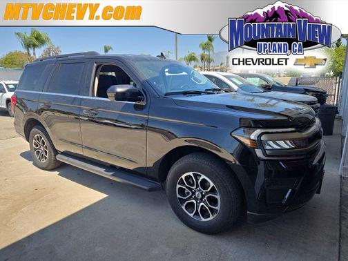 Black Metallic 2024 Ford Expedition XLT