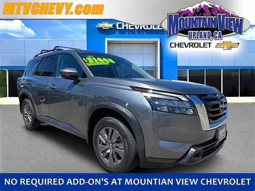 2023 Nissan Pathfinder SV FWD