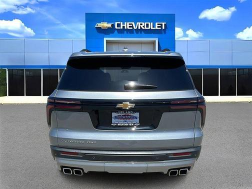Sterling Gray Metallic 2025 Chevrolet Traverse LT