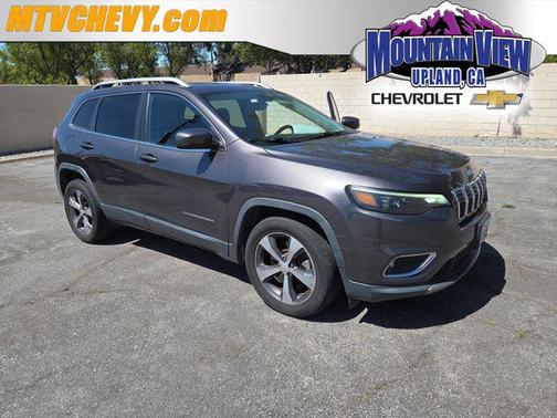 Granite Crystal Metallic Clearcoat 2019 Jeep Cherokee Limited
