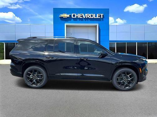 Mosaic Black Metallic 2026 Chevrolet Traverse RS