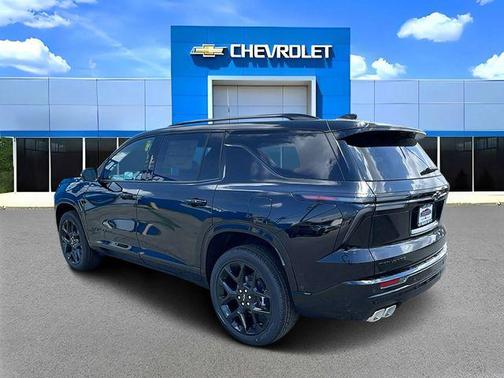 Mosaic Black Metallic 2026 Chevrolet Traverse RS