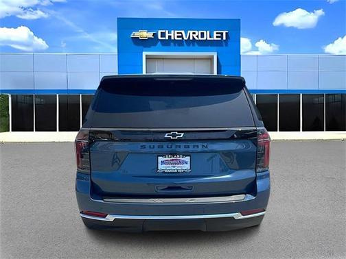 2025 Chevrolet Suburban LS