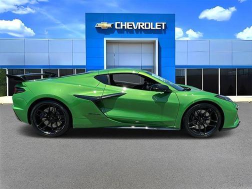 Roswell Green Metallic 2026 Chevrolet Corvette Z06