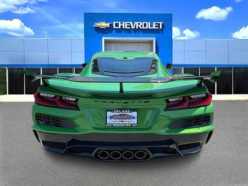 Roswell Green Metallic 2026 Chevrolet Corvette Z06