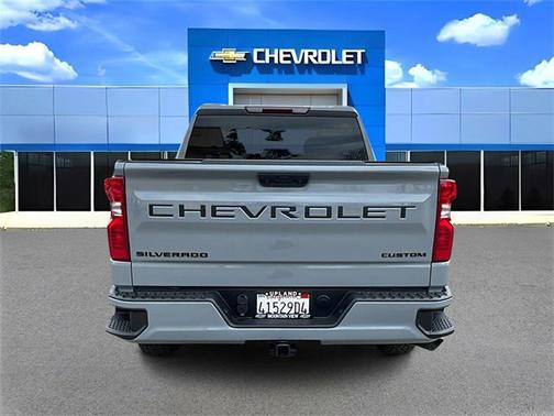 2025 Chevrolet Silverado 1500 Custom