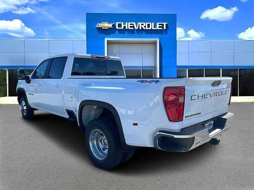 2026 Chevrolet Silverado 3500 LT