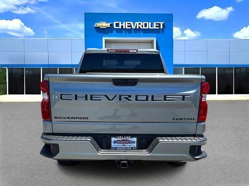 Sterling Gray Metallic 2026 Chevrolet Silverado 1500 Custom
