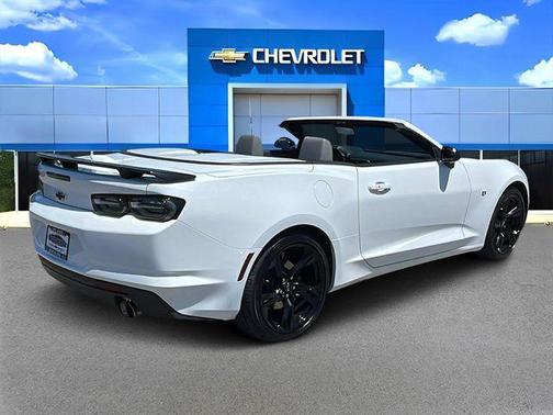 Summit White 2023 Chevrolet Camaro 2LT