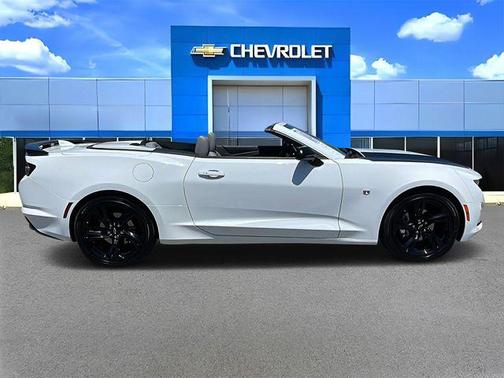 Summit White 2023 Chevrolet Camaro 2LT