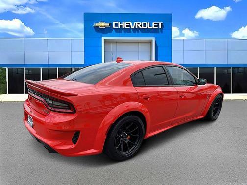Go Mango 2023 Dodge Charger SRT Hellcat Widebody Jailbreak