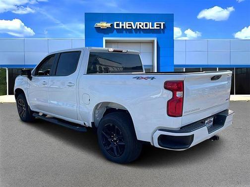 Summit White 2026 Chevrolet Silverado 1500 RST